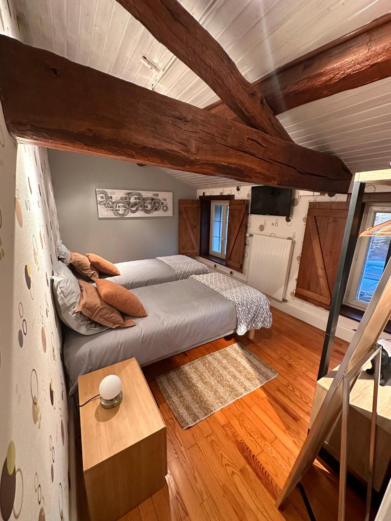 Chambres D'Hotes Les Vernayes Amplepuis Exterior photo